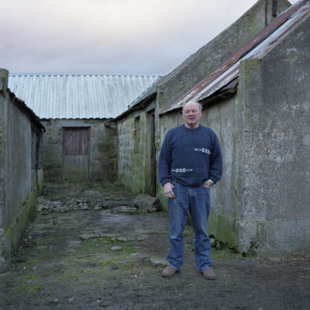 Michael Forbes and his family havelived at the Menie estate forgenerations. His uncle, father,grandfather and great grand fatherwere all fishers.ÒMy uncle who was a salmon fisherbought this place in 1956, I leftschool and came to work for him ,eve